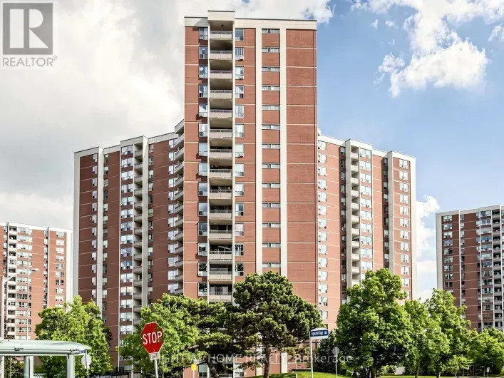 915 - 5 VICORA LINKWAY WAY, Toronto
