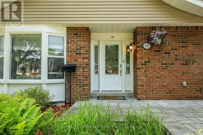 915 HARDING STREET, Whitby