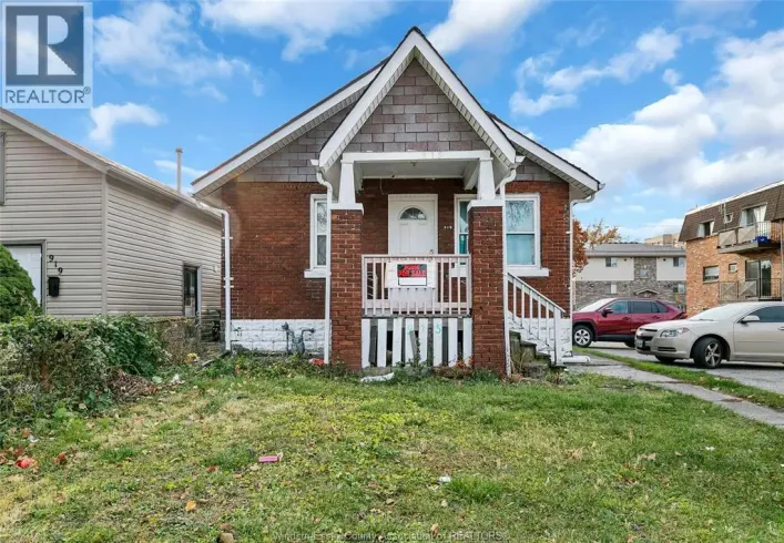 915 JOSEPHINE, Windsor