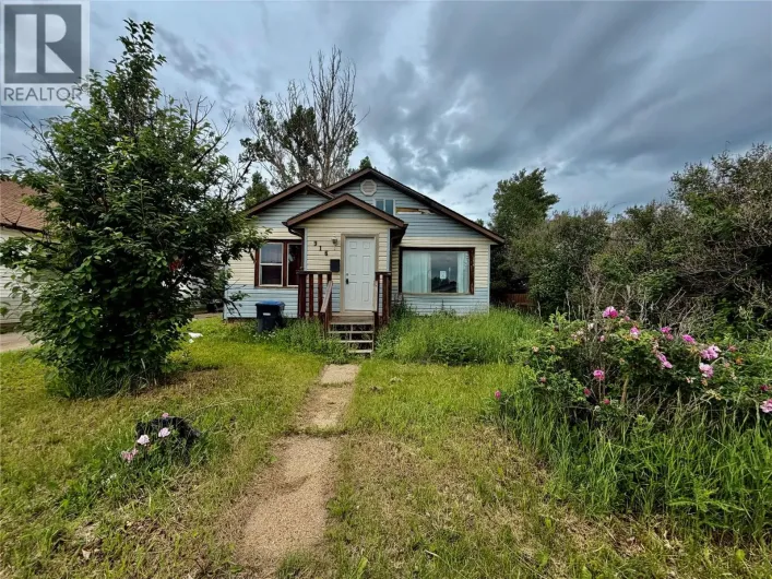 House for sale: 916 106 Avenue, Dawson Creek