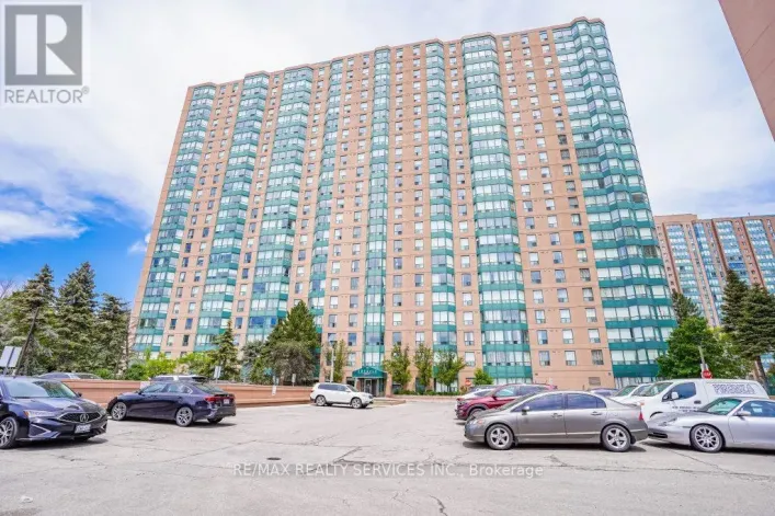 916 - 135 HILLCREST AVENUE, Mississauga
