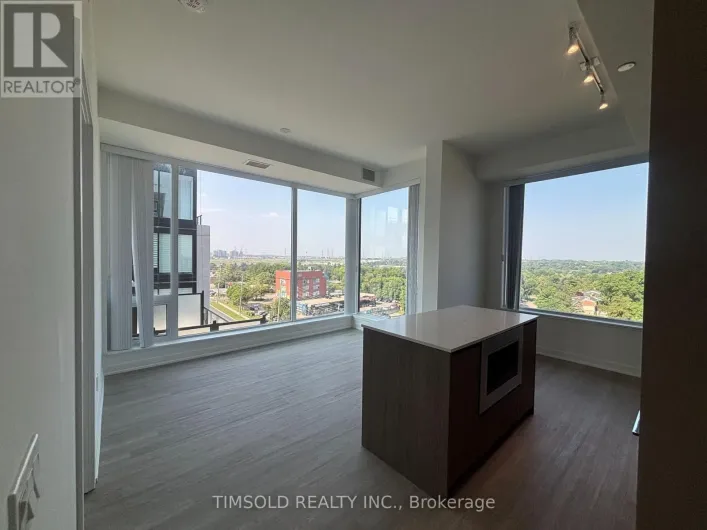 916 - 8188 YONGE STREET, Vaughan