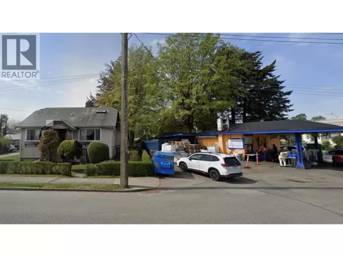 916 EIGHTH STREET, New Westminster