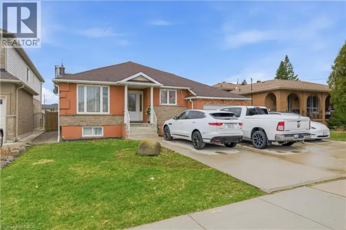 916 STONE CHURCH Road E, Hamilton