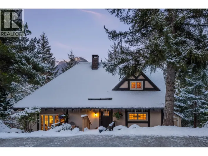 9167 EMERALD DRIVE, Whistler