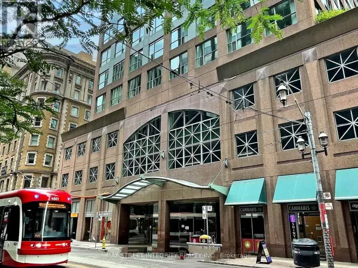 Apartment for sale: 917 - 7 KING STREET E, Toronto