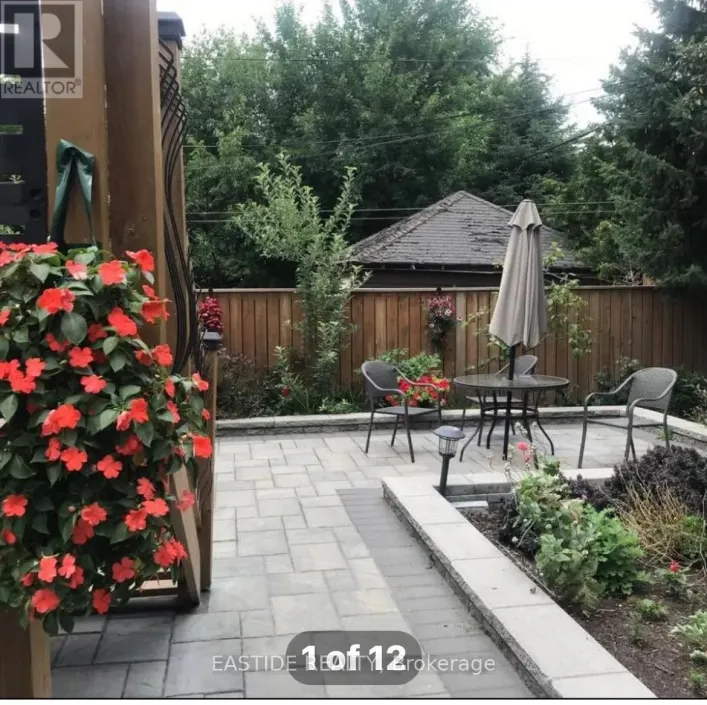 917 ROYAL YORK ROAD, Toronto