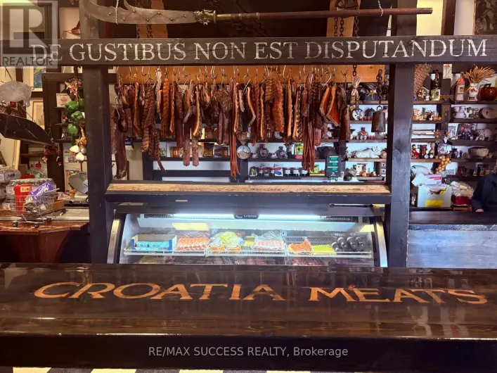 918 DUNDAS STREET E, Mississauga