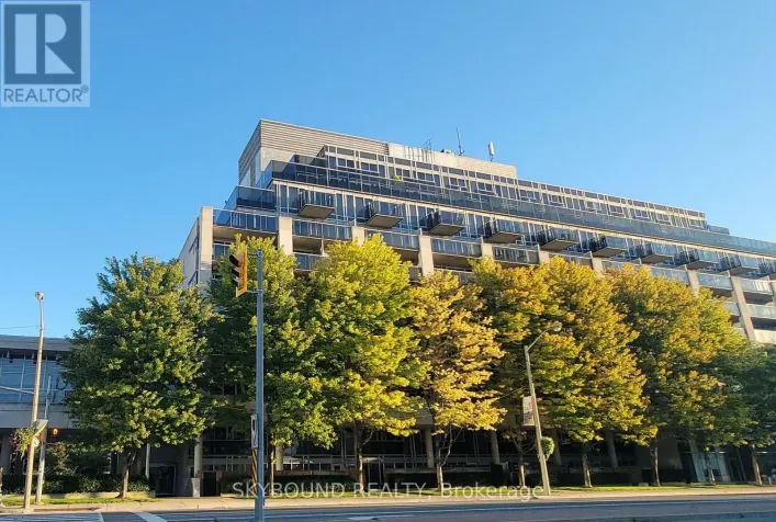 Apartment for sale: 919 - 1040 THE QUEENSWAY, Toronto
