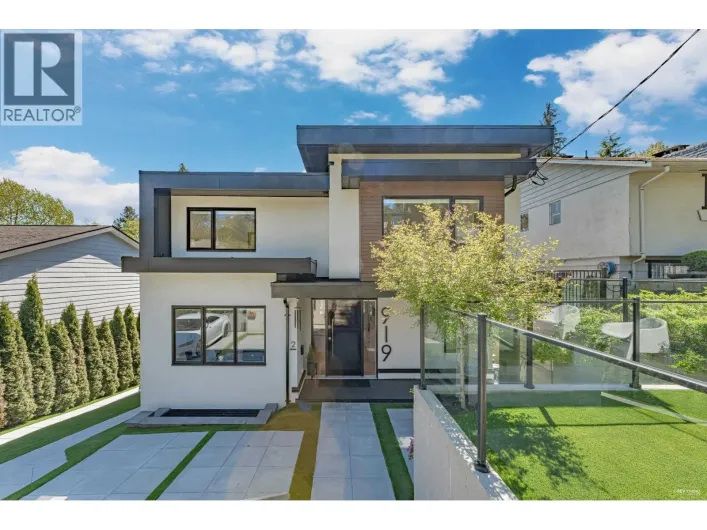 919 E 4TH STREET, North Vancouver