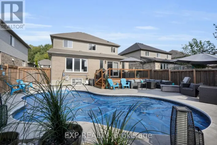 919 FOXCREEK ROAD, London North