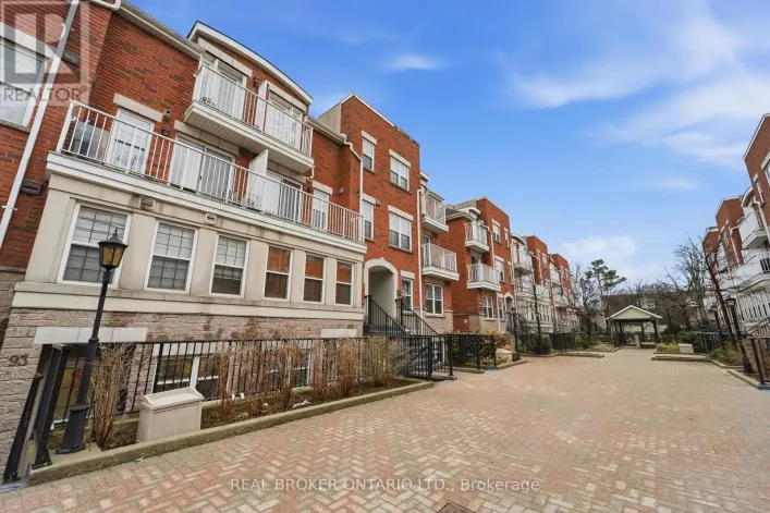 92 - 37 FOUR WINDS DRIVE, Toronto