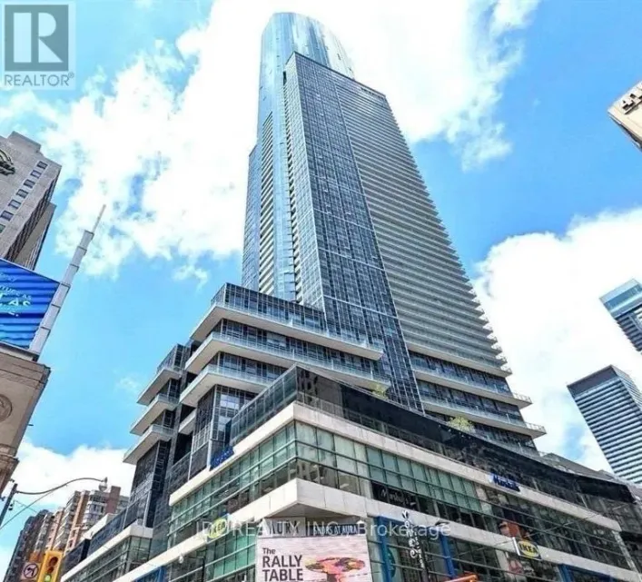 #92 - 384 YONGE STREET, Toronto