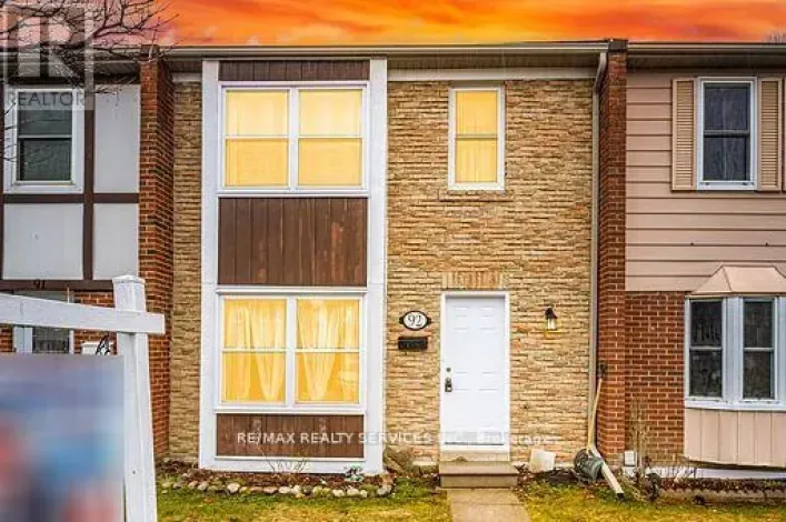 92 - 900 CENTRAL PARK DRIVE, Brampton