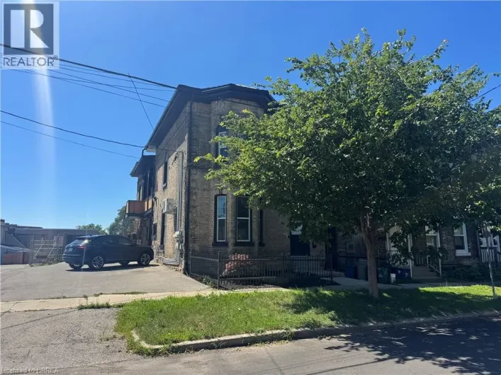 92 ALFRED Street Unit# 2, Brantford