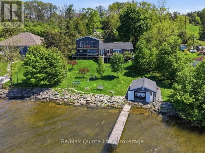 92 BISHOP LANE, Prince Edward County