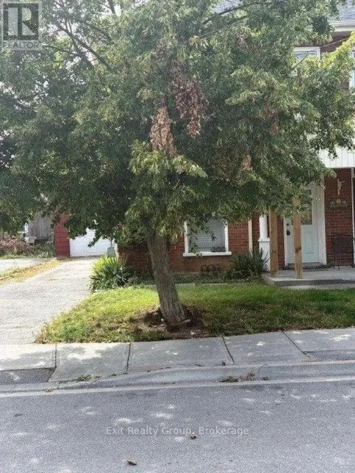 92 CEDAR STREET, Belleville