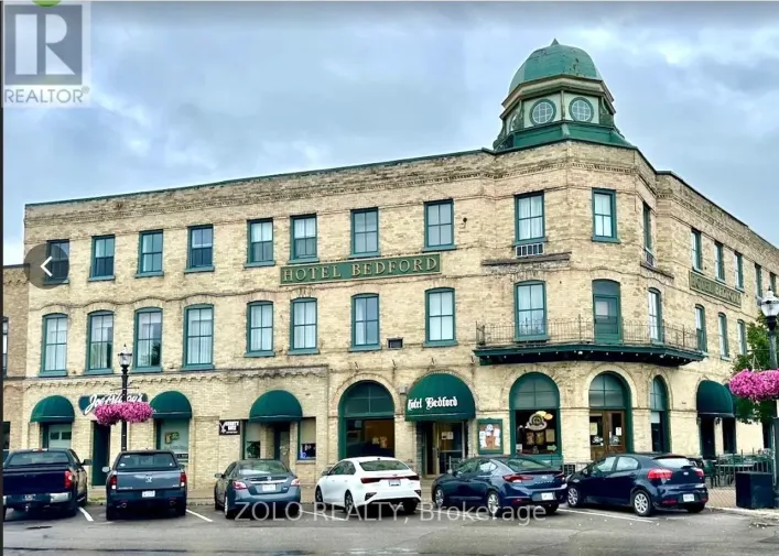 92 COURTHOUSE SQUARE, Goderich)