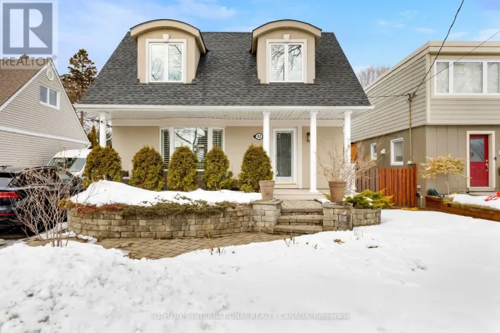 92 DELMA DRIVE, Toronto