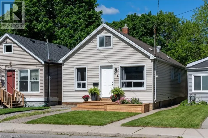 92 EAST 24TH Street, Hamilton