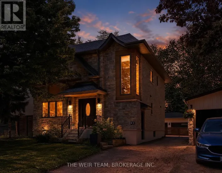 92 GRADWELL DRIVE, Toronto