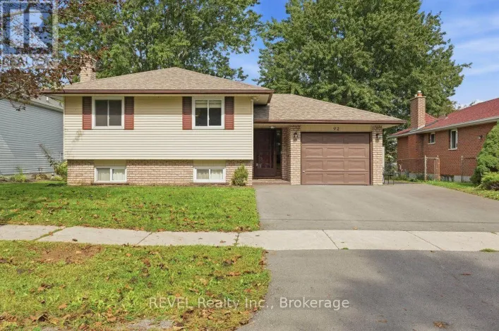 92 MAPLE DRIVE, Belleville
