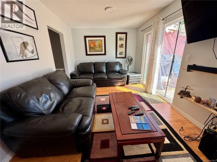 92 McKay Cres, Port Alice