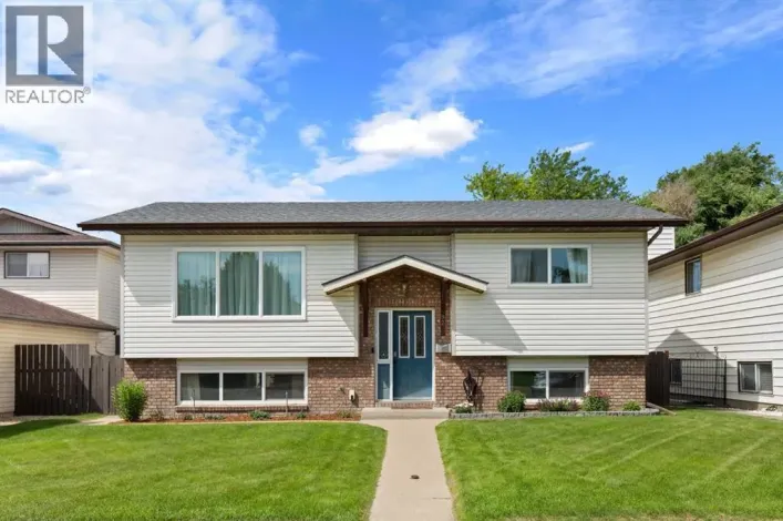 92 Sharpe Crescent SE, Medicine Hat