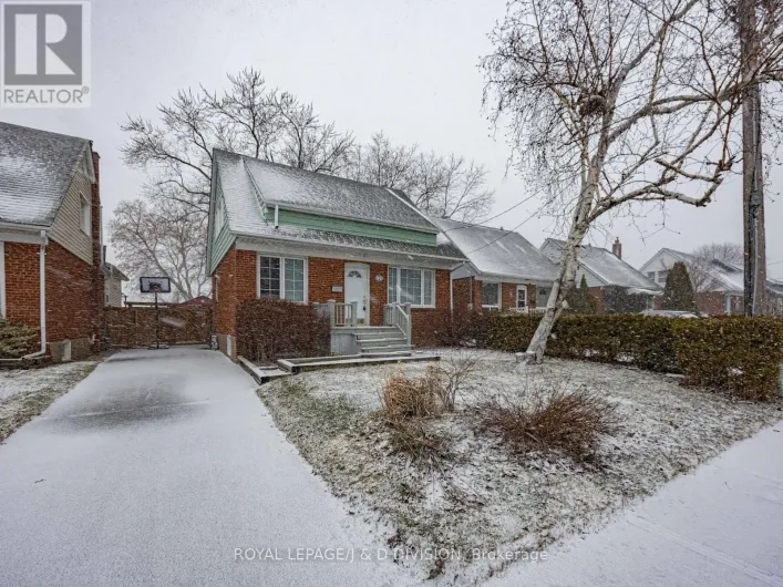 92 TOWER DRIVE, Toronto