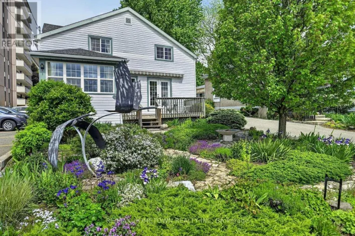 92 WATER STREET E, Brockville