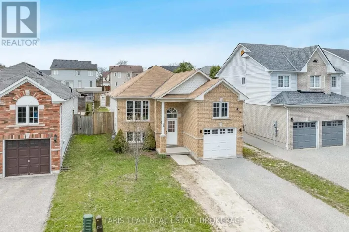 92 WESLEY AVENUE, Wasaga Beach
