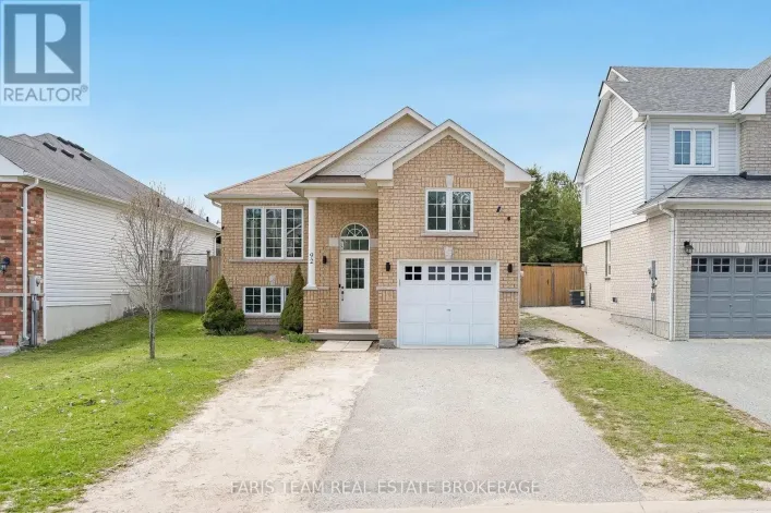92 WESLEY AVENUE, Wasaga Beach
