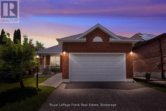 92 WEST SIDE DRIVE, Clarington