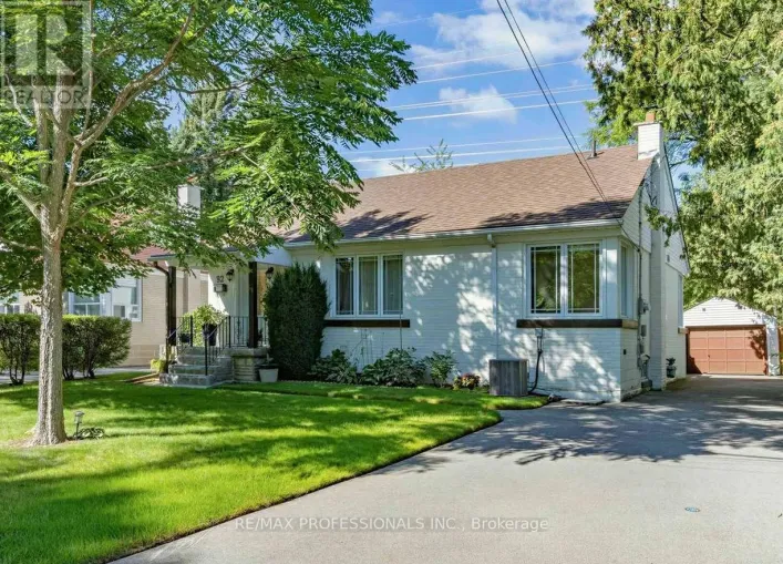 House for sale: 92 WESTROSE AVENUE, Toronto