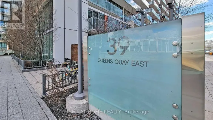 Apartment for rent: 920 - 39 QUEENS QUAY E, Toronto