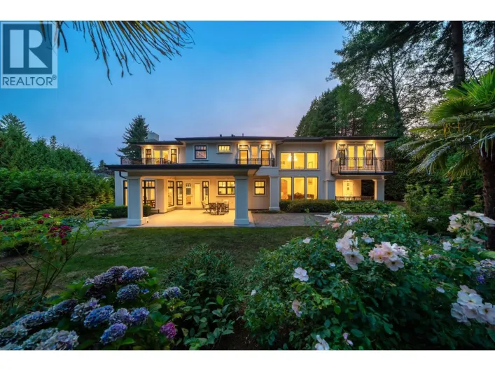 920 3RD STREET, West Vancouver