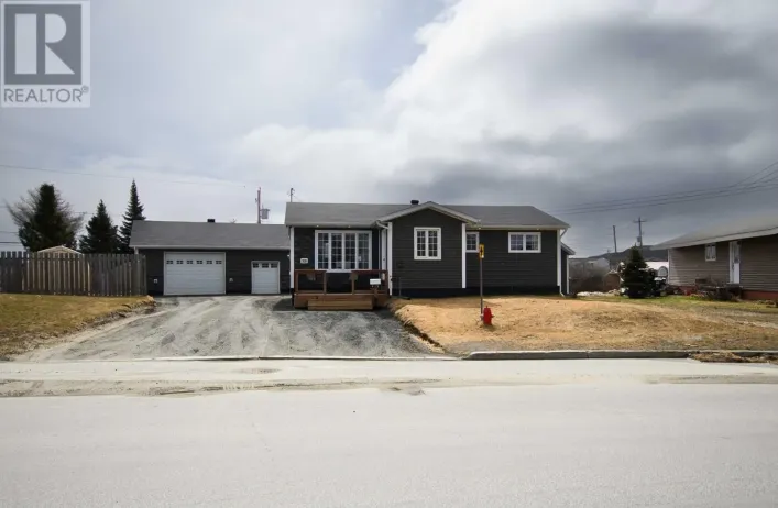 920 Bartlett Drive, Labrador City