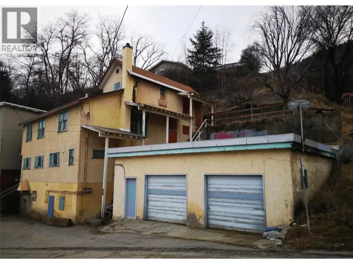 920 Glover Road, Trail