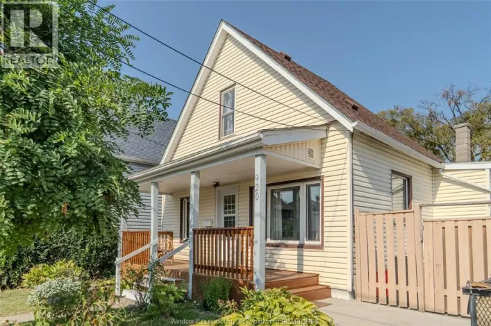 920 LILLIAN, Windsor