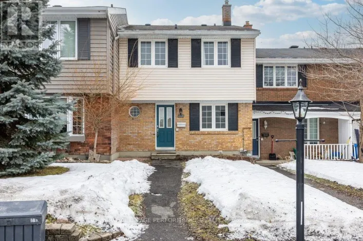 920 WALKLEY ROAD, Ottawa