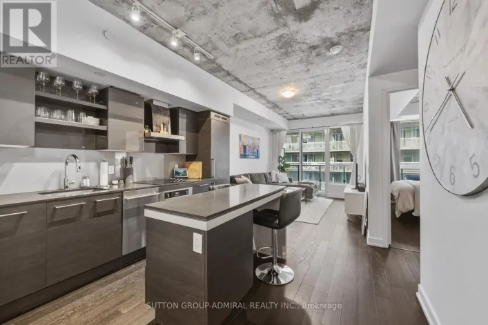 921 - 1030 KING STREET W, Toronto