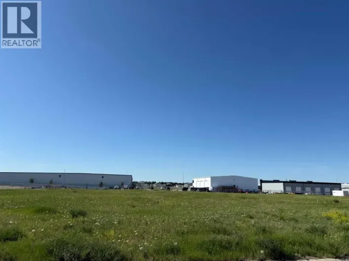921 11 Avenue, Coaldale
