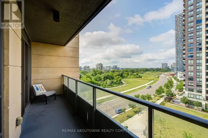 921 - 18 UPTOWN DRIVE, Markham