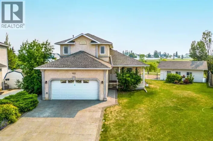 921 22 Street, Wainwright