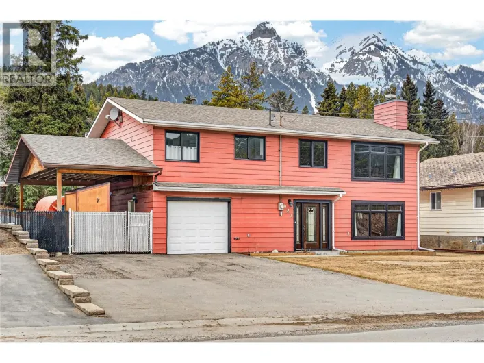 921 Alpine Way, Elkford