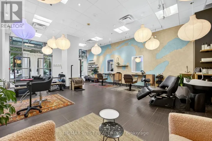 921 BAY STREET, Toronto