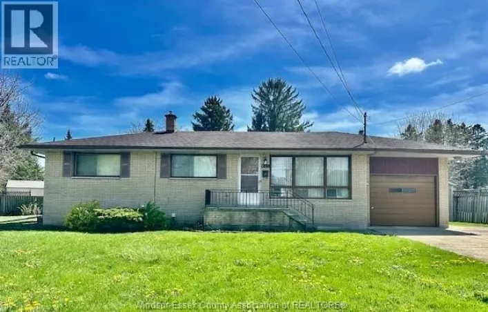 921 KENNEDY DRIVE West, Windsor