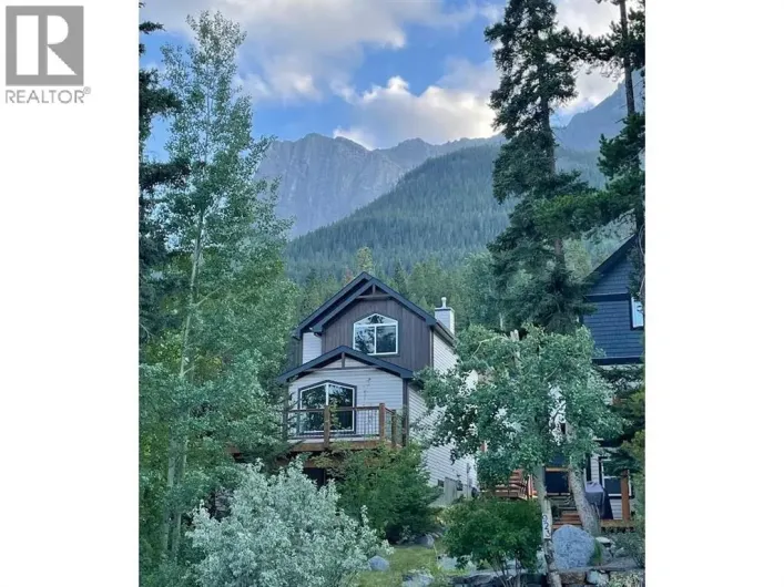 921 Lawrence Grassi Ridge, Canmore