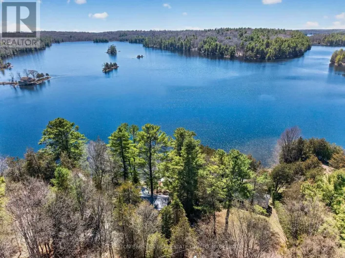 922 FIDDLEHEAD LANE, Leeds and the Thousand Islands
