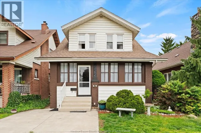 922 LAWRENCE ROAD, Windsor
